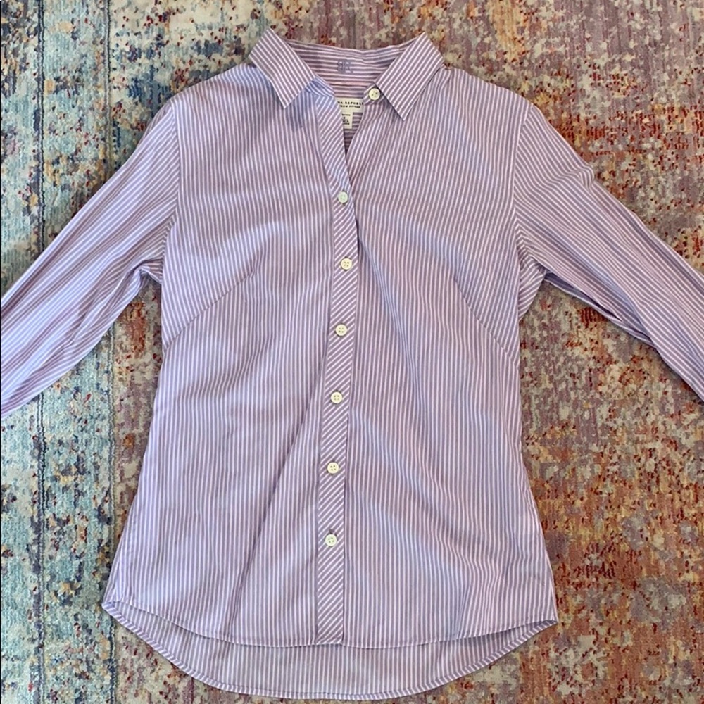 Banana Republic Non-Iron Fitted Blouse